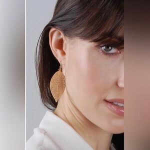 ✨Gold Leaf Lightweight Long Dangle Earrings